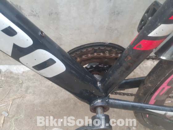 সাইকেল চিকন চাকার রানিং 01913702155